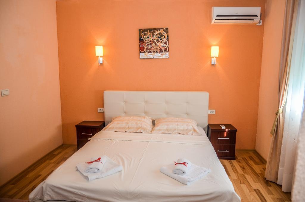 Apartments Paradise อุลซิน ภายนอก รูปภาพ