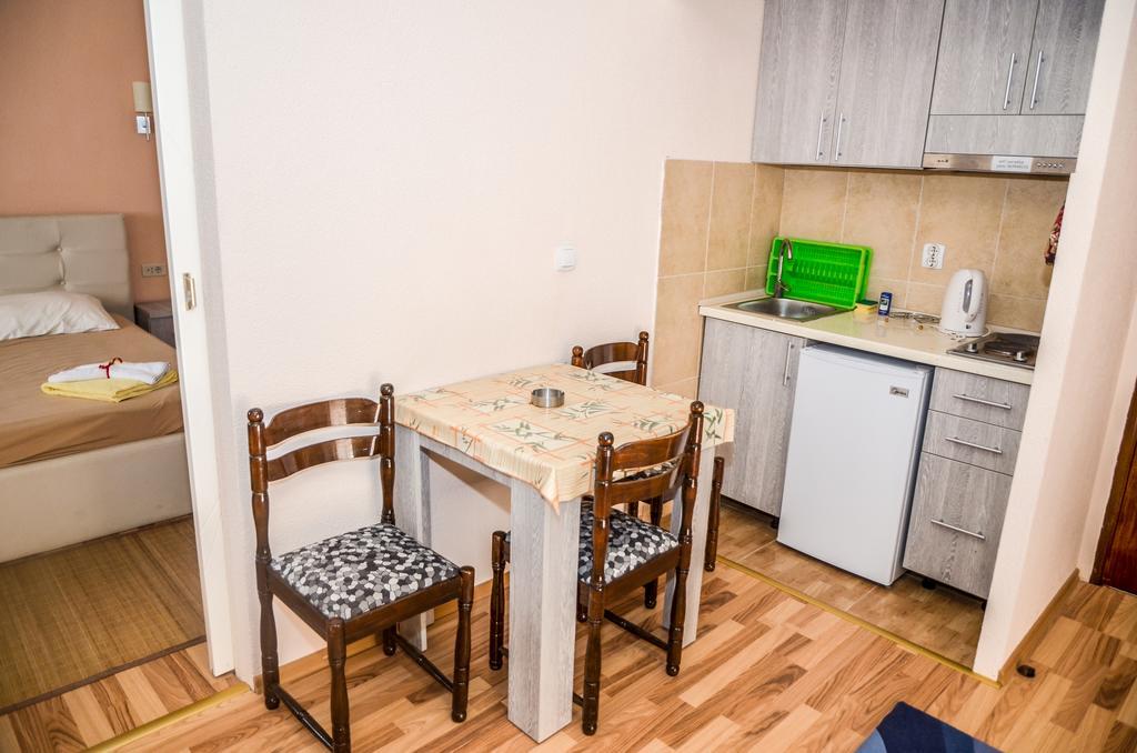 Apartments Paradise อุลซิน ภายนอก รูปภาพ