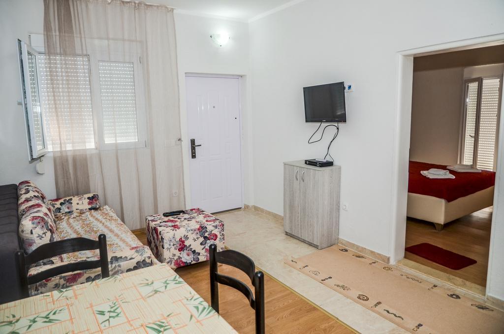 Apartments Paradise อุลซิน ภายนอก รูปภาพ