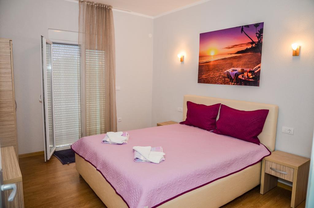 Apartments Paradise อุลซิน ภายนอก รูปภาพ