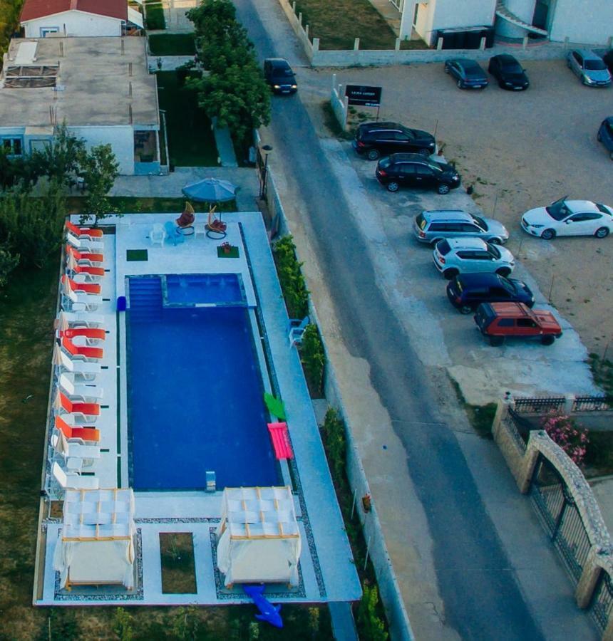 Apartments Paradise อุลซิน ภายนอก รูปภาพ