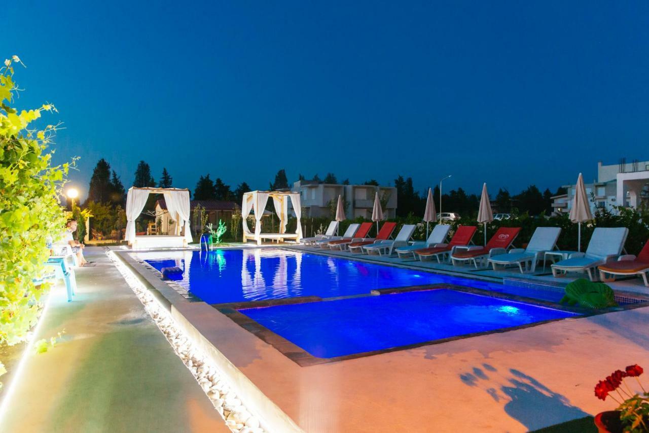 Apartments Paradise อุลซิน ภายนอก รูปภาพ