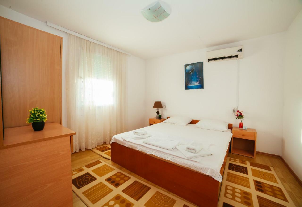 Apartments Paradise อุลซิน ภายนอก รูปภาพ