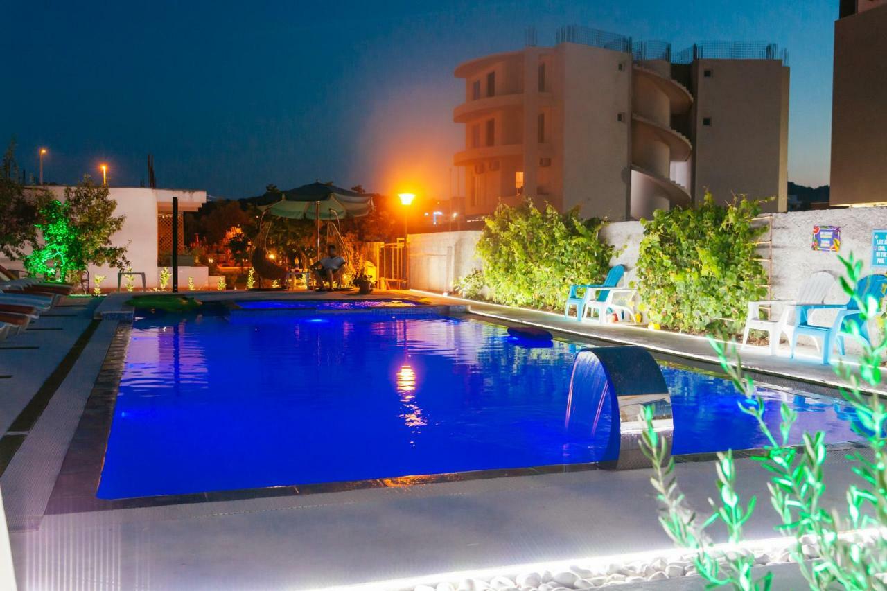 Apartments Paradise อุลซิน ภายนอก รูปภาพ